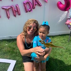 Meet your Posher, Lauren